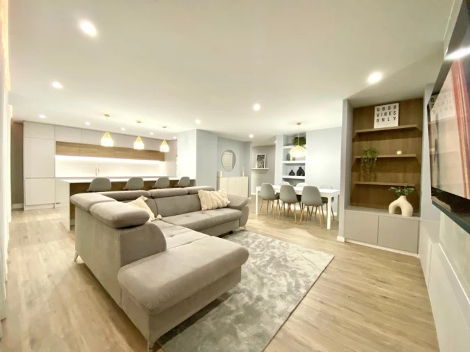 Apartamento T5 para Venda em Faro (Sé e São Pedro) Foto 7