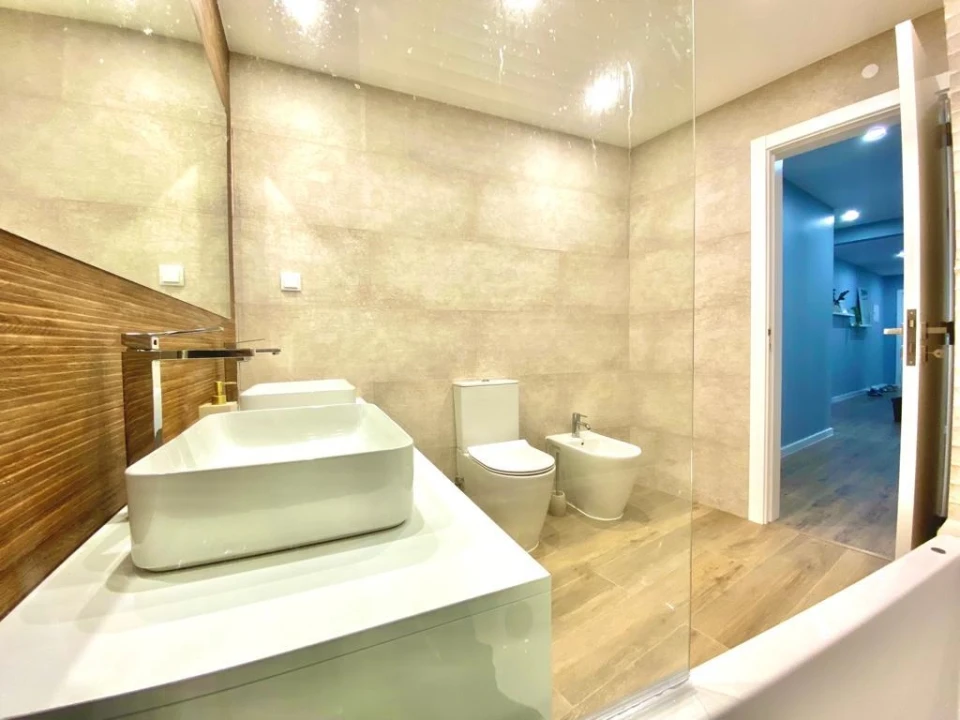 Apartamento T5 para Venda em Faro (Sé e São Pedro) Foto 34