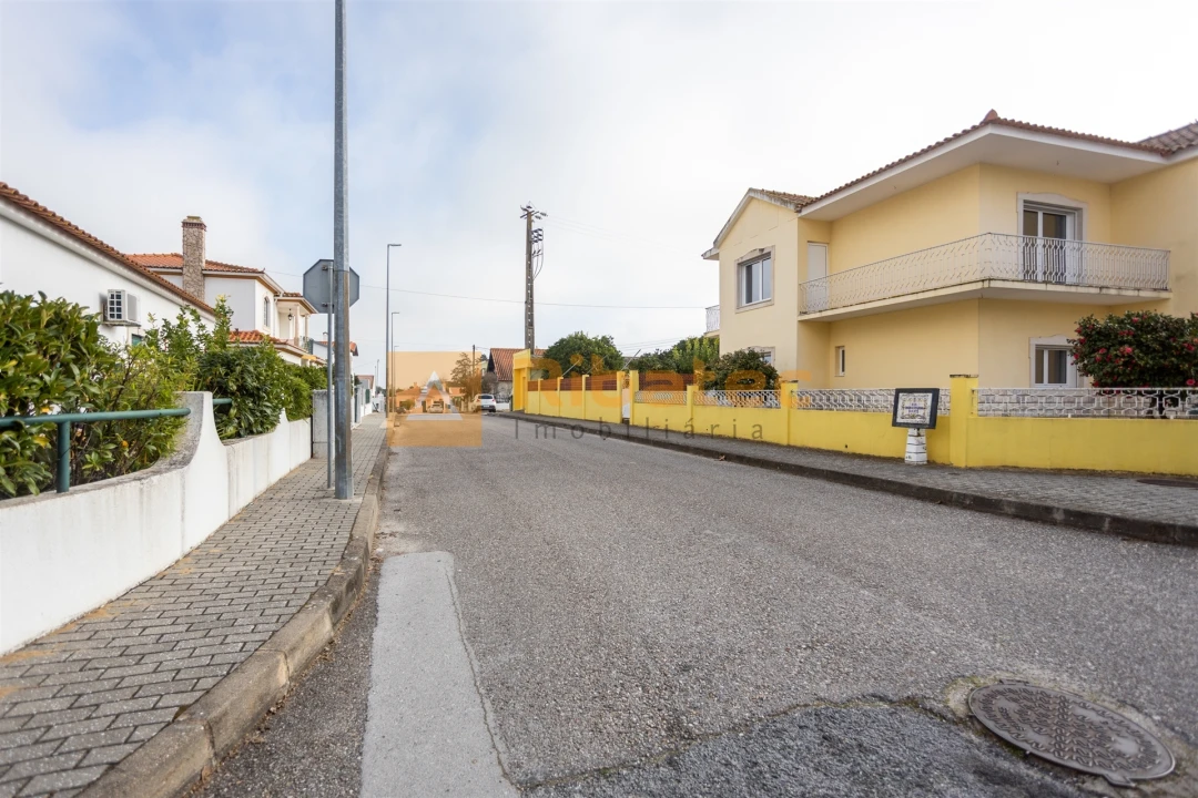 Moradia T5 para Venda em Alpiarça Foto 37