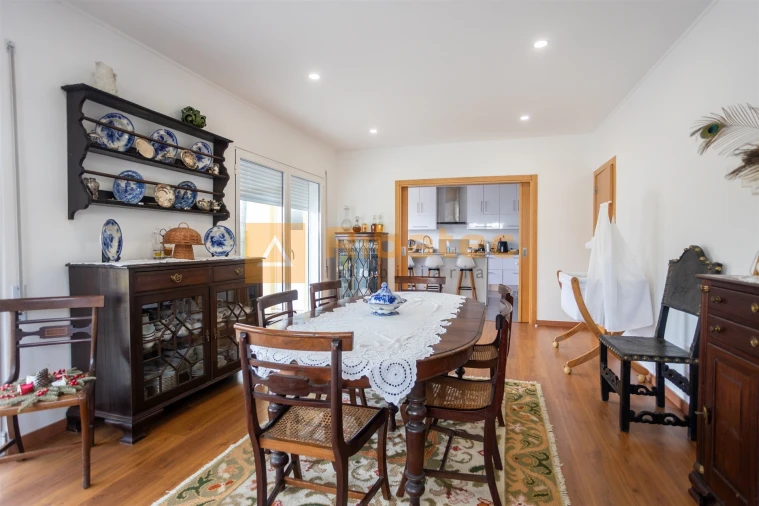 Moradia T5 para Venda em Alpiarça Foto 7