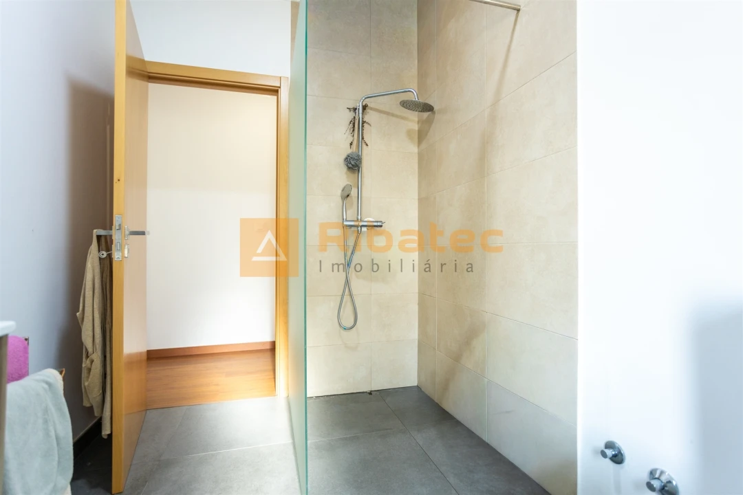 Moradia T5 para Venda em Alpiarça Foto 27