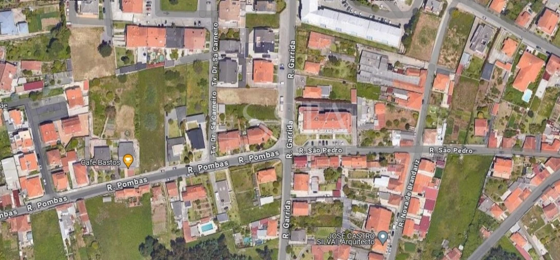 Terreno para Venda em Serzedo e Perosinho Foto 2