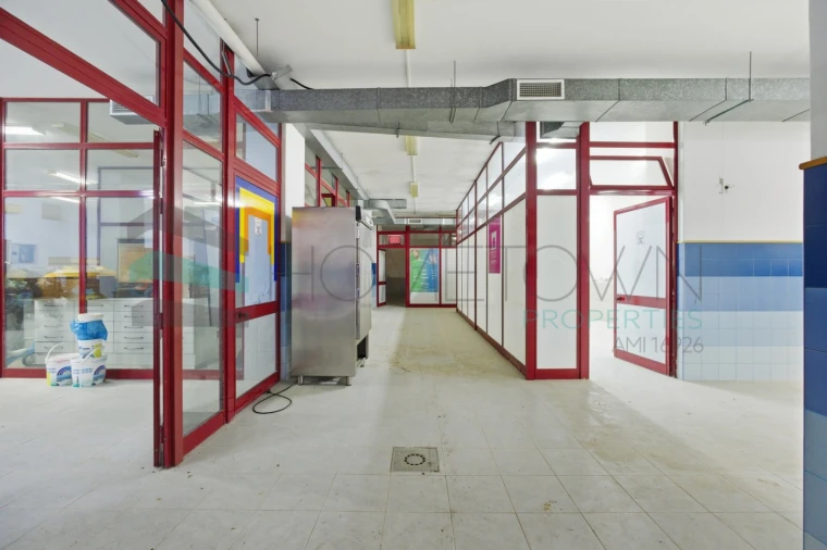 Loja para Venda em Quarteira Foto 5