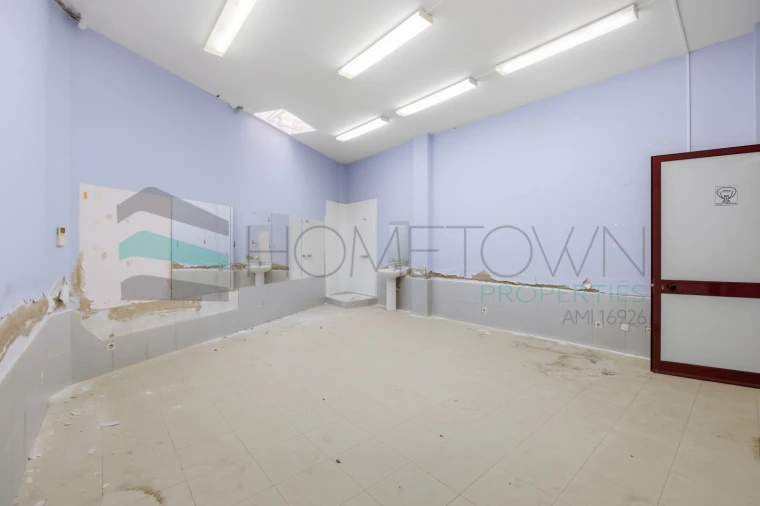 Loja para Venda em Quarteira Foto 15