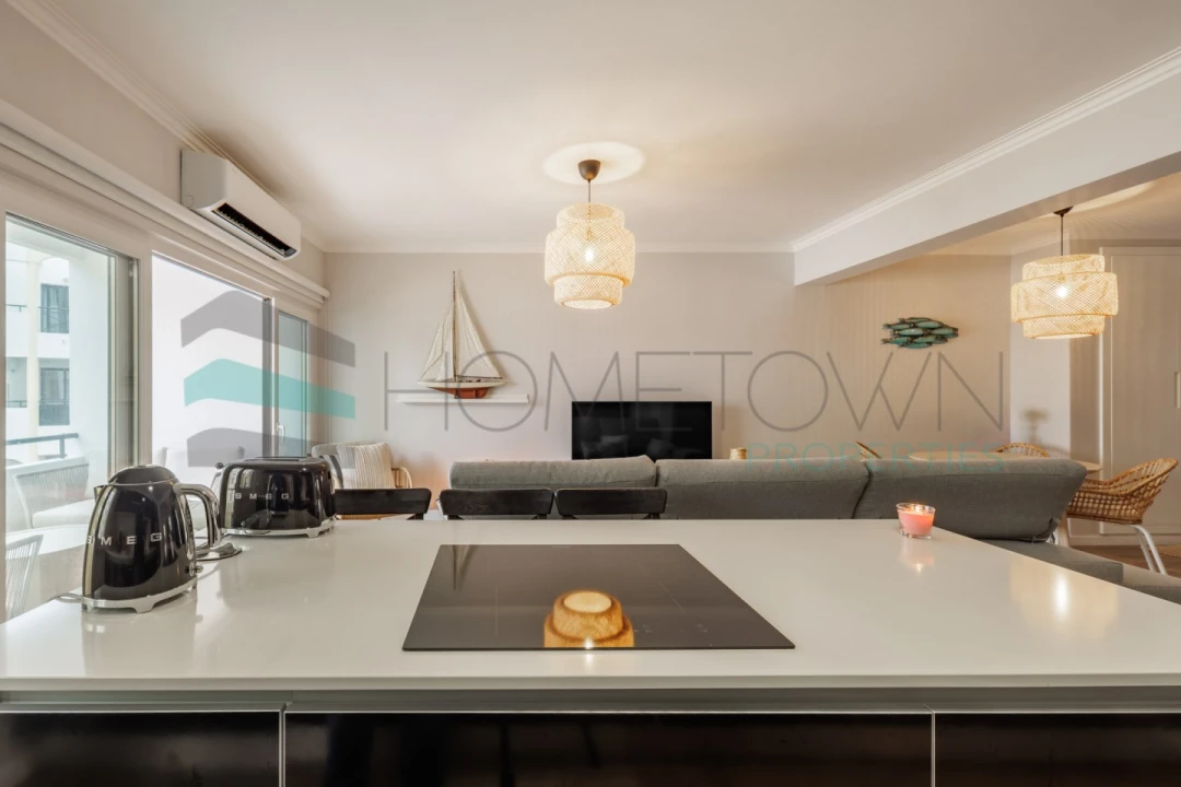 Apartamento T1 para Venda em Quarteira Foto 5