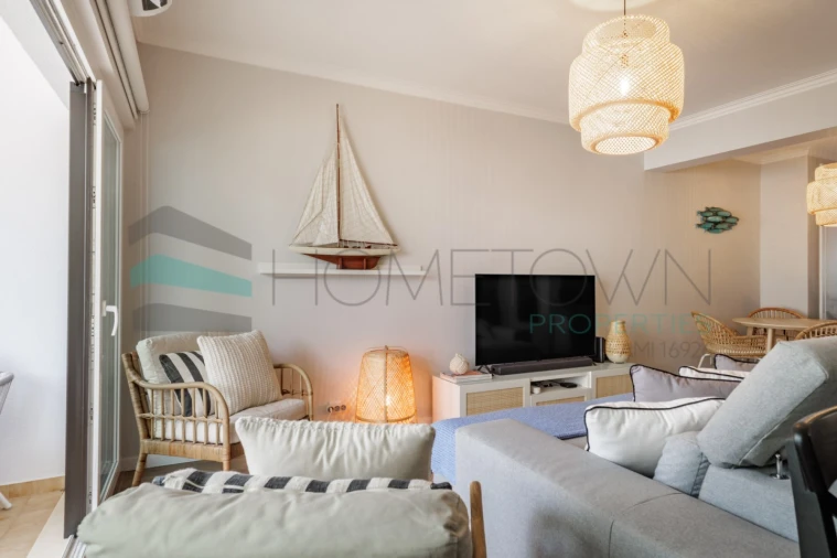 Apartamento T1 para Venda em Quarteira Foto 3