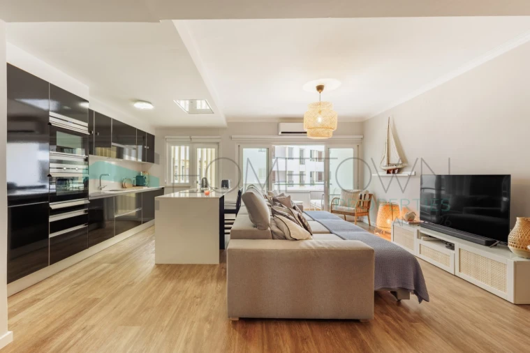 Apartamento T1 para Venda em Quarteira Foto 4