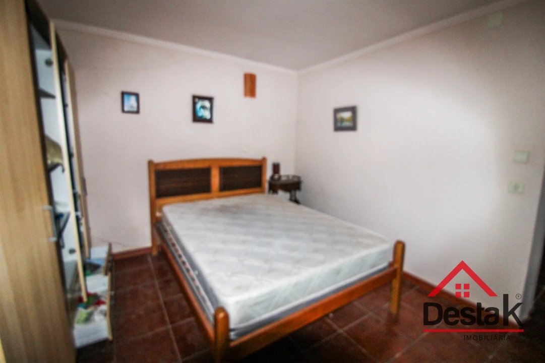 Moradia T3 para Venda em Serrazes Foto 12