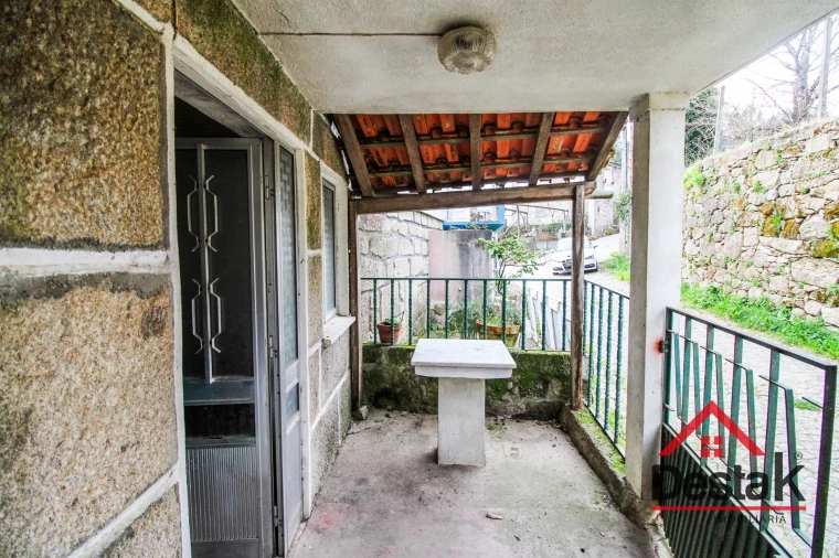 Moradia T3 para Venda em Serrazes Foto 24