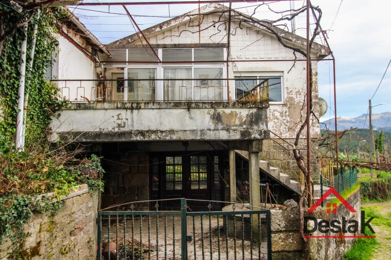 Moradia T3 para Venda em Serrazes Foto 1