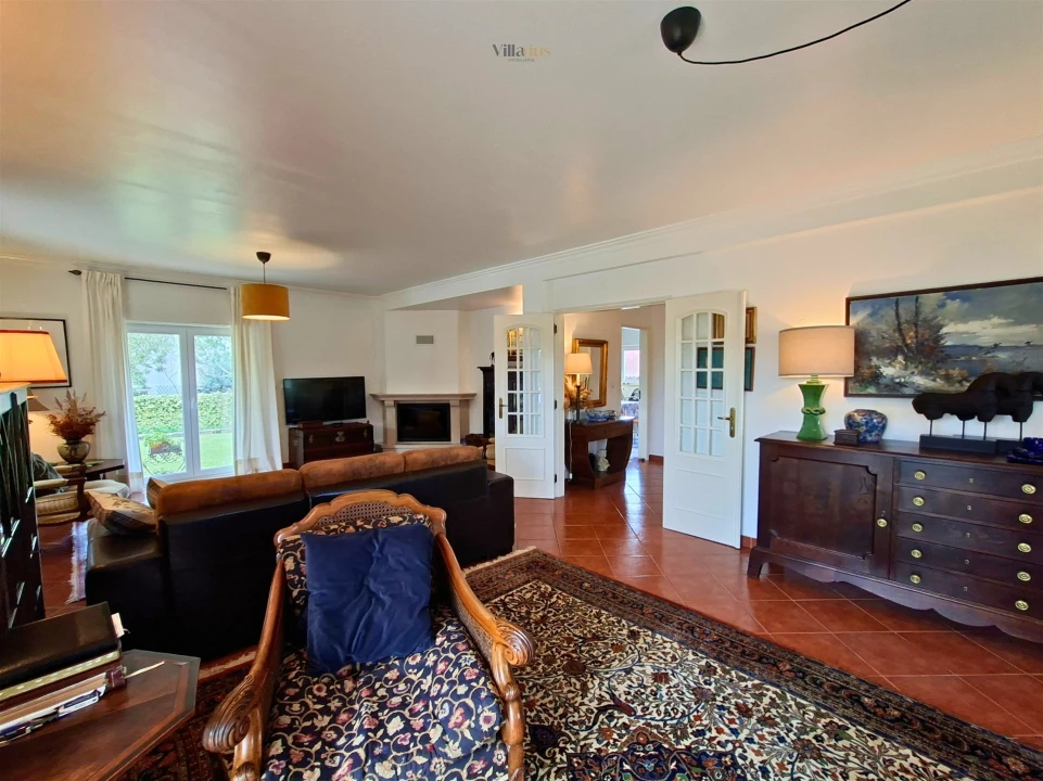 Moradia T5 para Venda em Casais e Alviobeira Foto 20