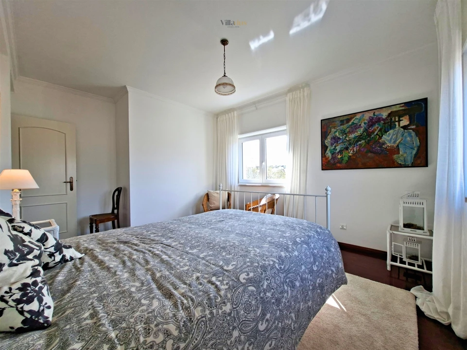 Moradia T5 para Venda em Casais e Alviobeira Foto 71