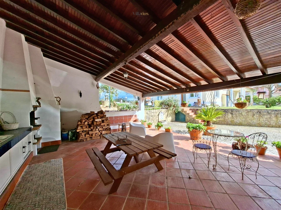 Moradia T5 para Venda em Casais e Alviobeira Foto 14