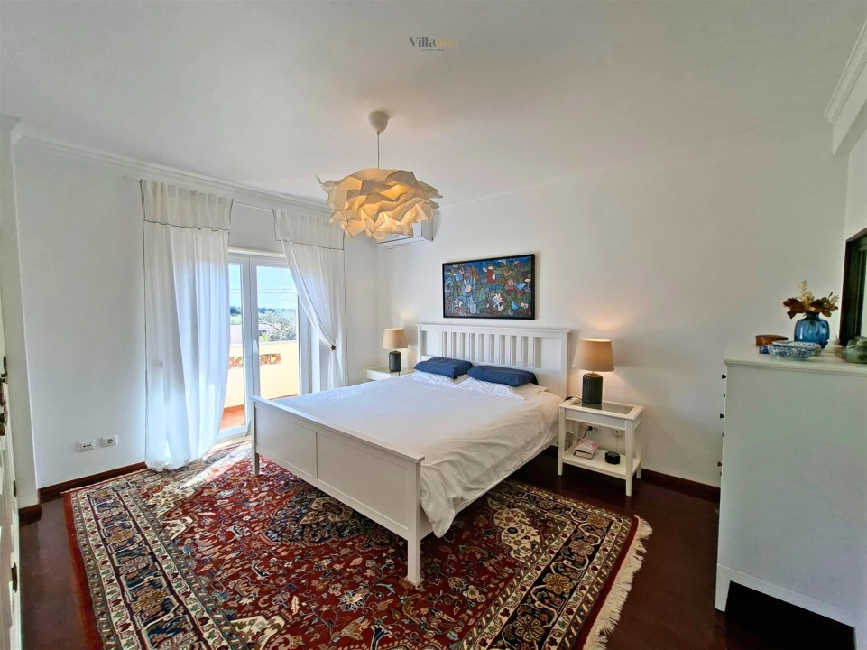 Moradia T5 para Venda em Casais e Alviobeira Foto 59