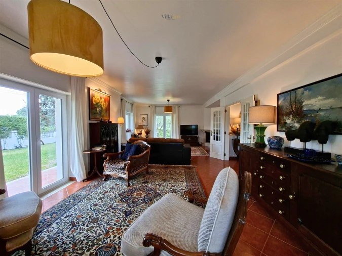 Moradia T5 para Venda em Casais e Alviobeira Foto 18