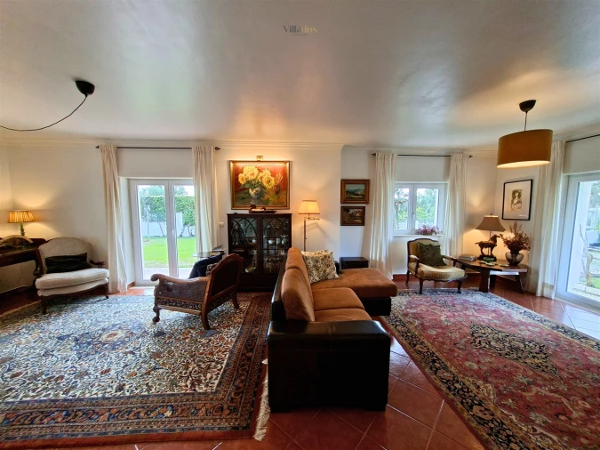 Moradia T5 para Venda em Casais e Alviobeira Foto 28