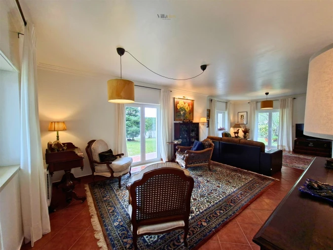 Moradia T5 para Venda em Casais e Alviobeira Foto 17