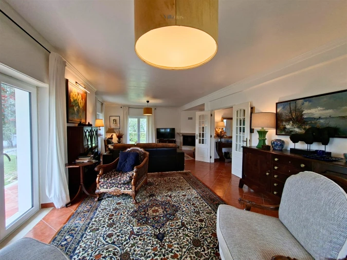 Moradia T5 para Venda em Casais e Alviobeira Foto 19