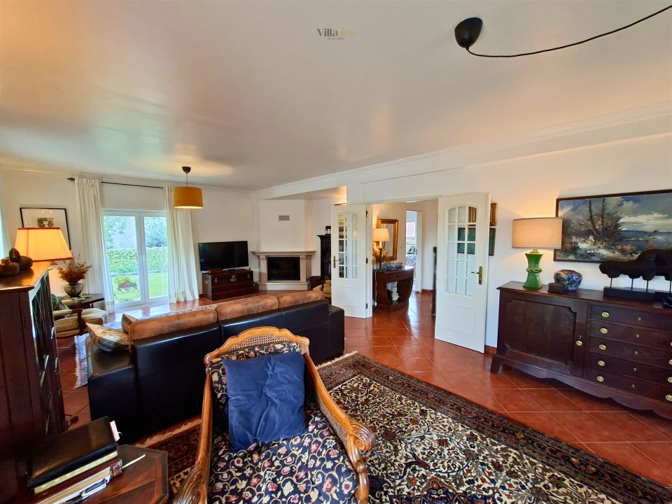 Moradia T5 para Venda em Casais e Alviobeira Foto 31