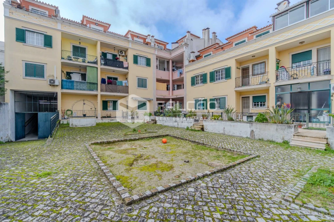 Apartamento T3 para Venda em Almeirim Foto 36