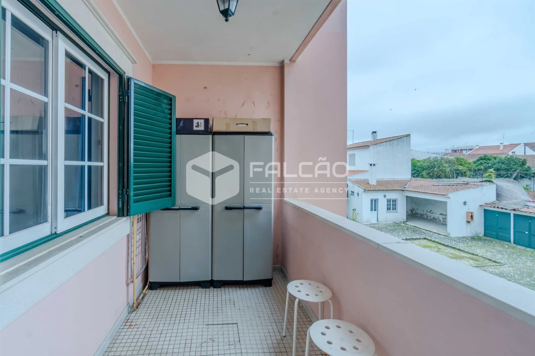 Apartamento T3 para Venda em Almeirim Foto 25