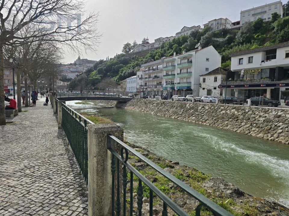 Prédio para Venda em Alenquer (Santo Estêvão e Triana) Foto 4
