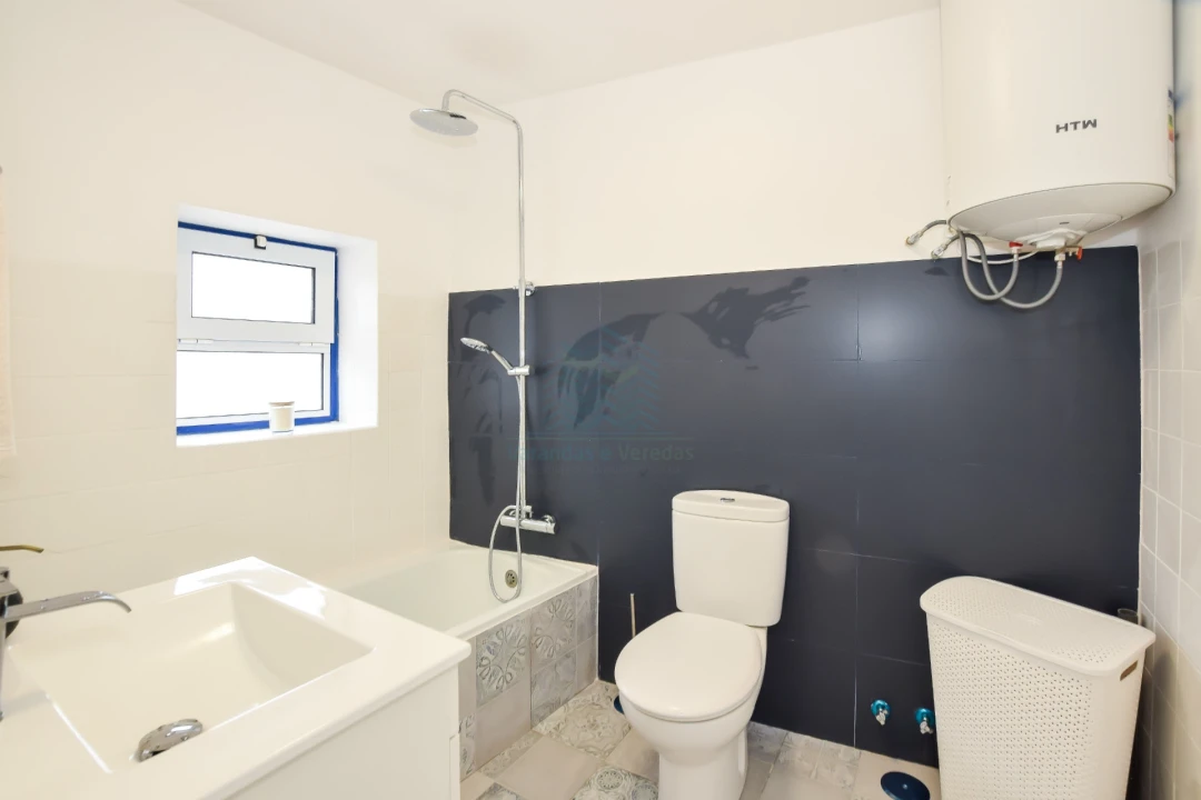 Moradia T3 para Venda em Chancelaria Foto 5