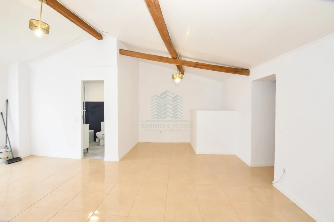 Moradia T3 para Venda em Chancelaria Foto 2