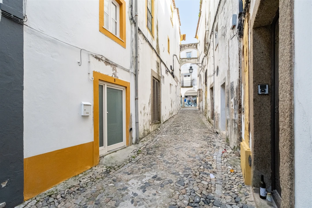 Loja para Venda em Évora (São Mamede, Sé, São Pedro e Santo Antão) Foto 1