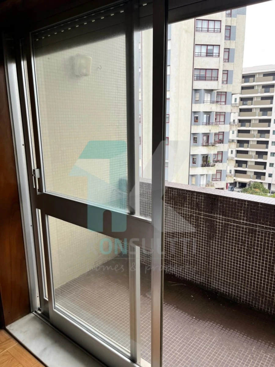 Apartamento T1 para Venda em Santa Marinha e São Pedro da Afurada Foto 16