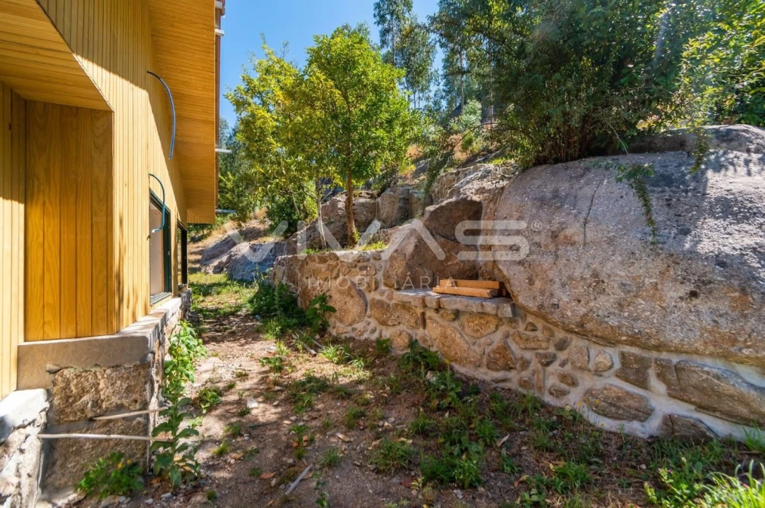 Moradia T3 para Venda em Caldelas, Sequeiros e Paranhos Foto 19