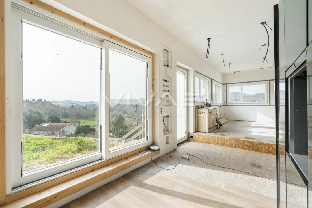 Moradia T3 para Venda em Caldelas, Sequeiros e Paranhos Foto 8