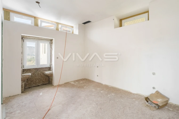 Moradia T3 para Venda em Caldelas, Sequeiros e Paranhos Foto 11