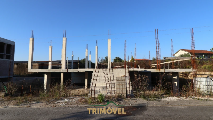 Moradia T4 para Venda em São Roque Foto 17