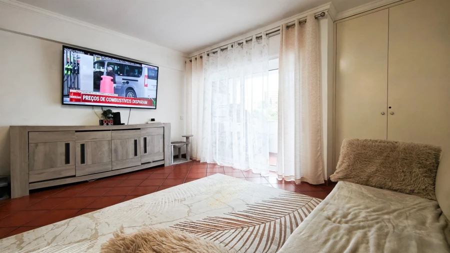 Apartamento T1 para Venda em Albufeira e Olhos de Água Foto 33