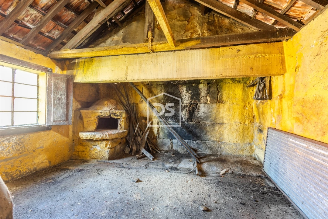 Moradia T2 para Venda em Vila Boa do Bispo Foto 15