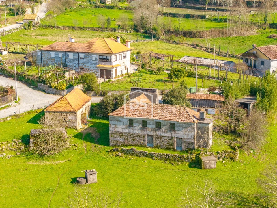 Moradia T2 para Venda em Vila Boa do Bispo Foto 3