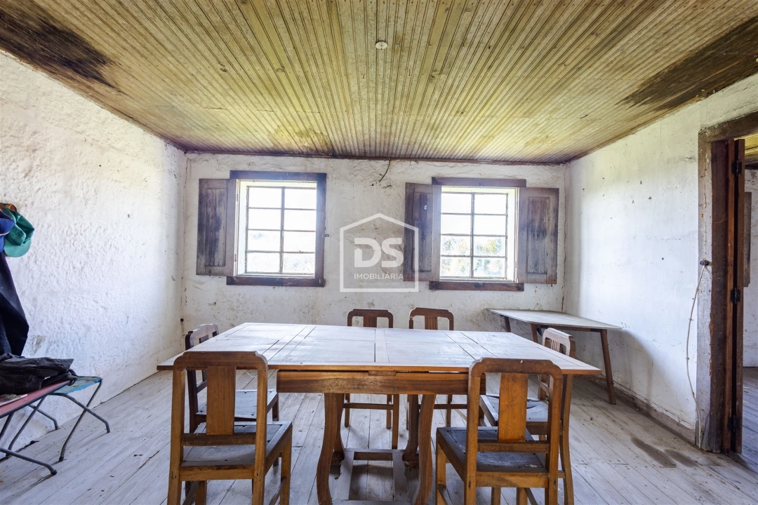 Moradia T2 para Venda em Vila Boa do Bispo Foto 18