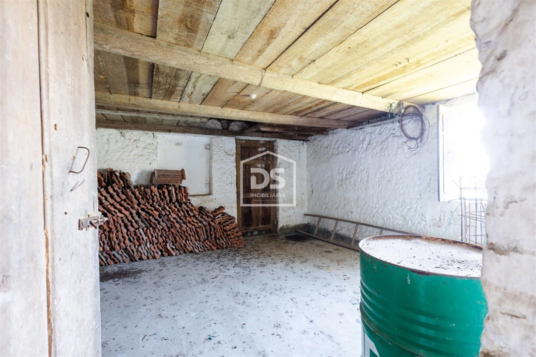 Moradia T2 para Venda em Vila Boa do Bispo Foto 17