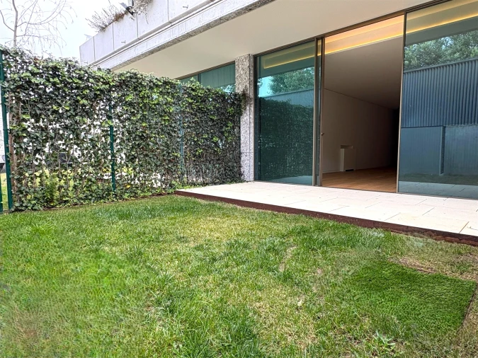 Moradia T3 para Arrendamento em Aldoar, Foz do Douro e Nevogilde Foto 2