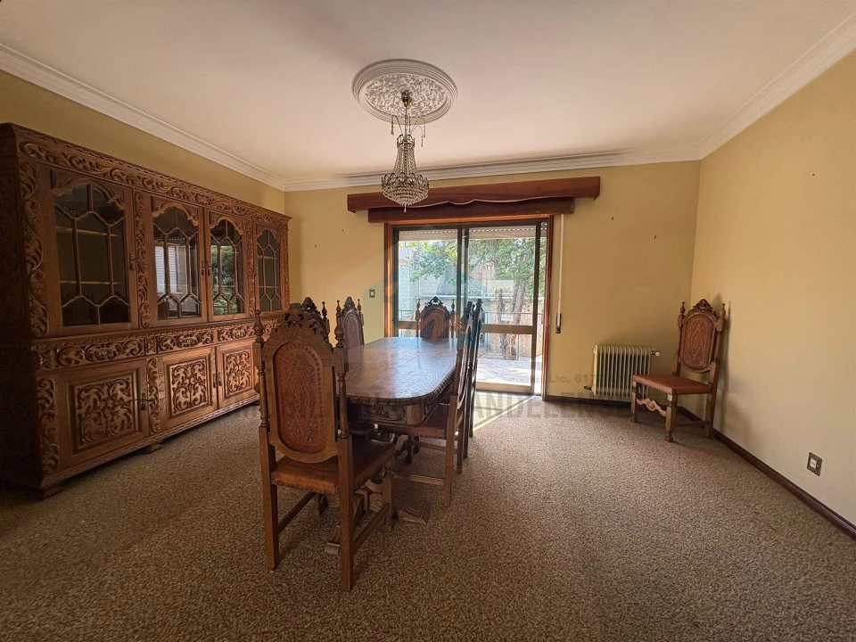 Moradia T4 para Venda em Mirandela Foto 9