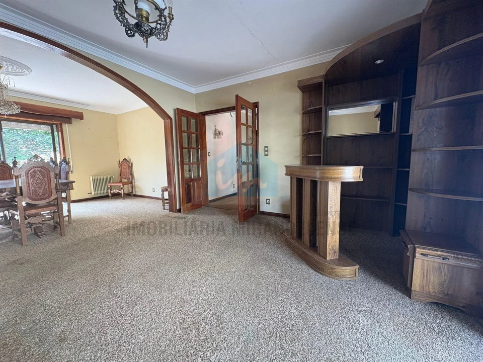 Moradia T4 para Venda em Mirandela Foto 10