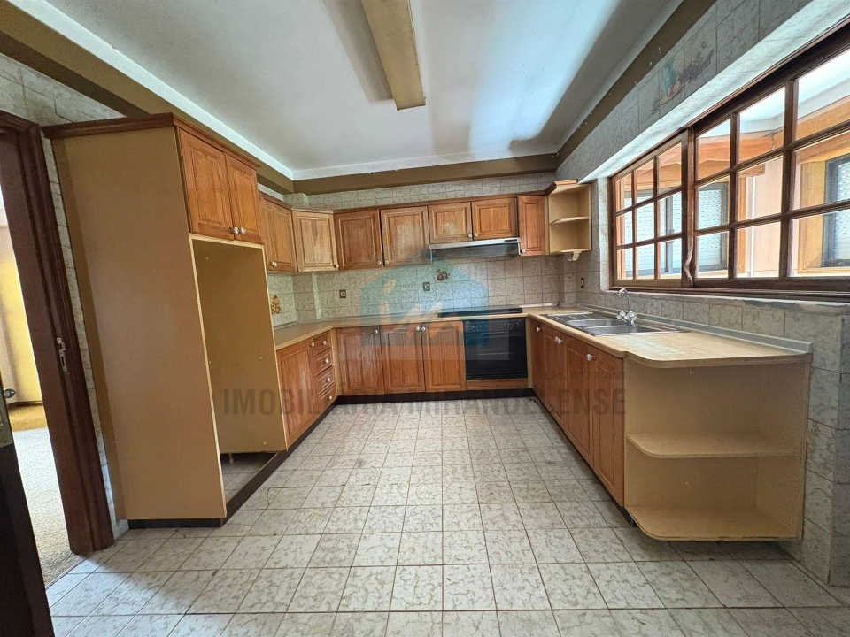 Moradia T4 para Venda em Mirandela Foto 6