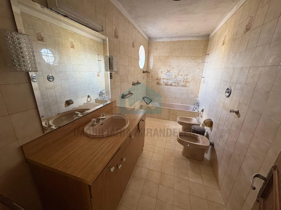 Moradia T4 para Venda em Mirandela Foto 15