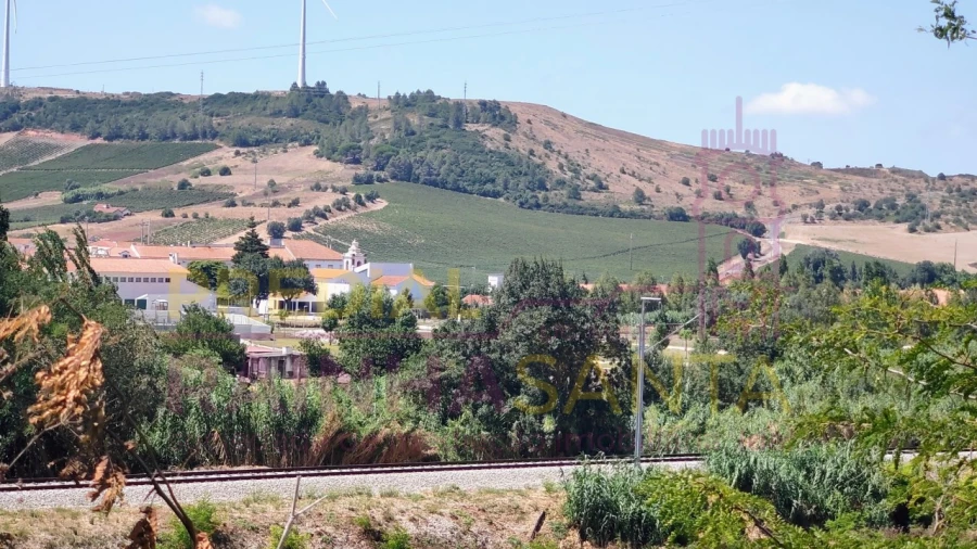 Moradia T3 para Venda em Dois Portos e Runa Foto 11