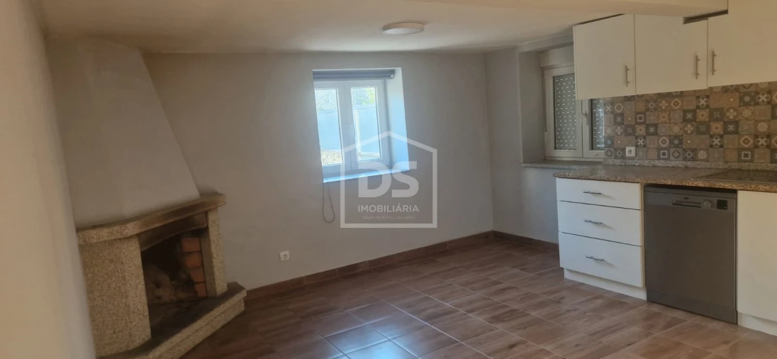 Moradia T3 para Venda em Currelos, Papízios e Sobral Foto 17