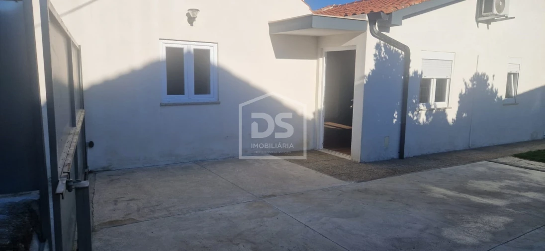 Moradia T3 para Venda em Currelos, Papízios e Sobral Foto 2