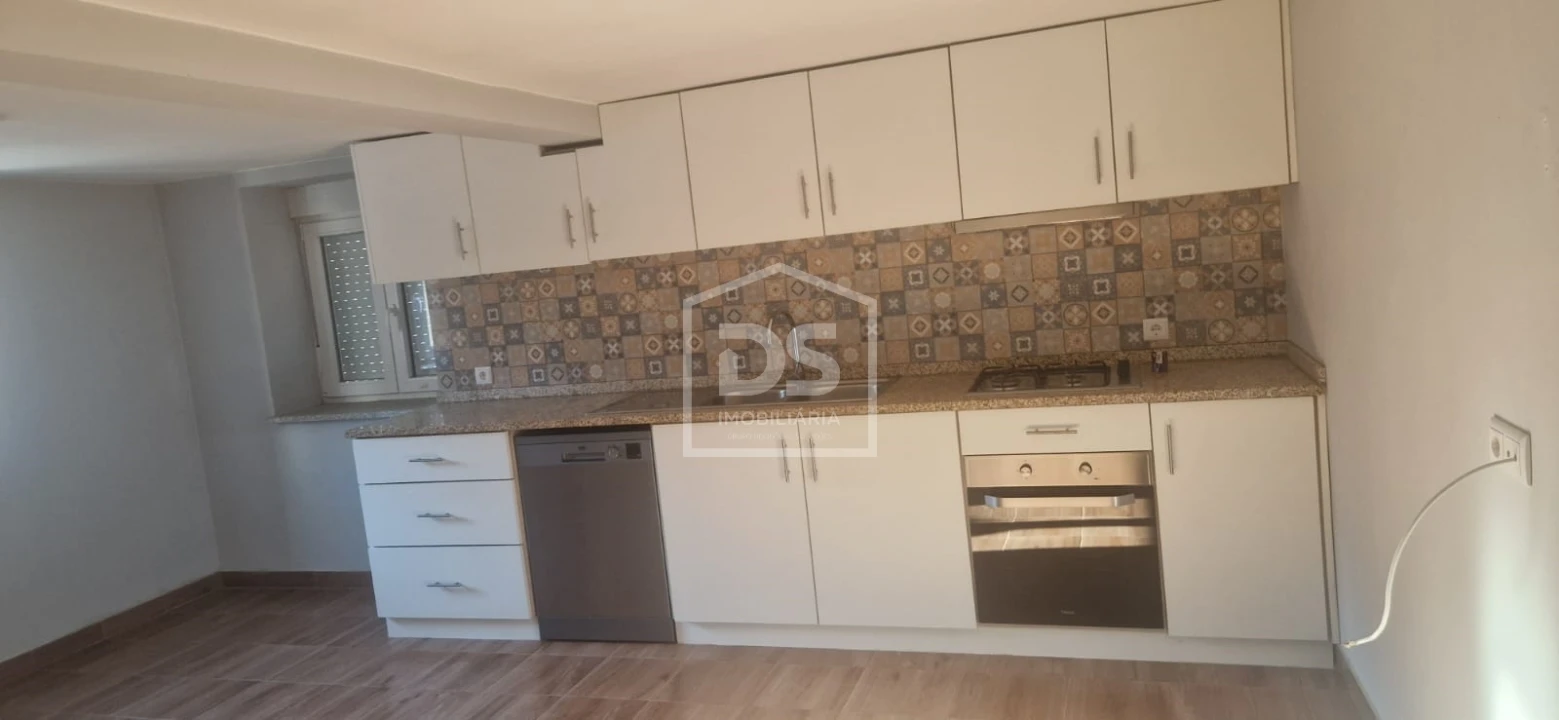 Moradia T3 para Venda em Currelos, Papízios e Sobral Foto 18