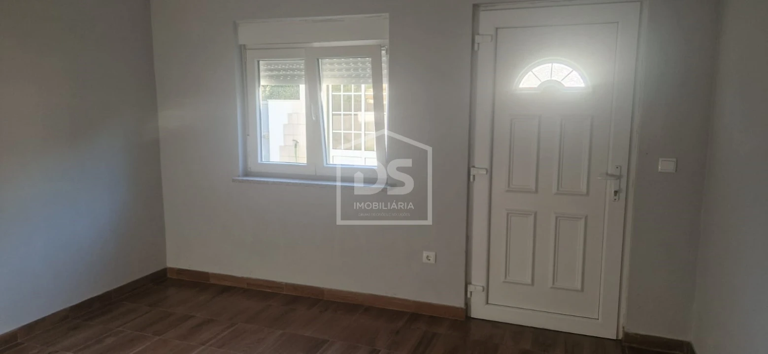 Moradia T3 para Venda em Currelos, Papízios e Sobral Foto 28