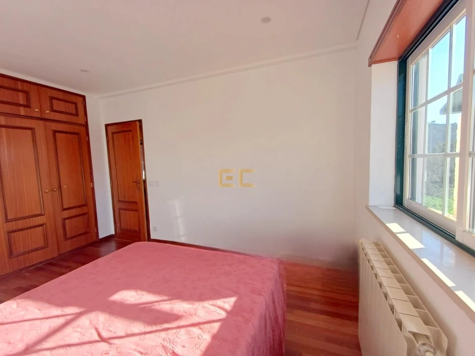 Moradia T5 para Venda em Tavarede Foto 37